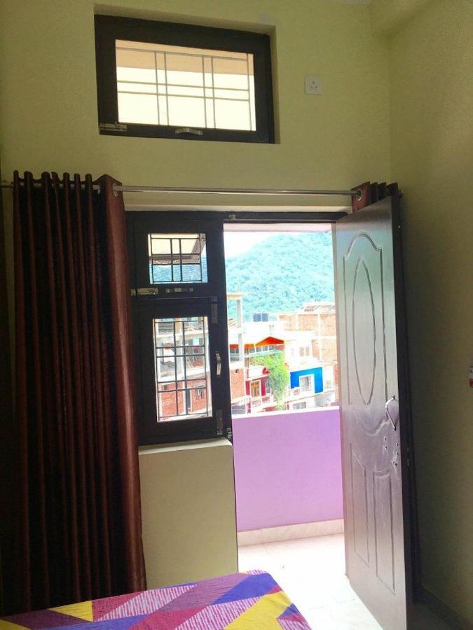 Rishikesh Adiyogi Hotel Bagian luar foto